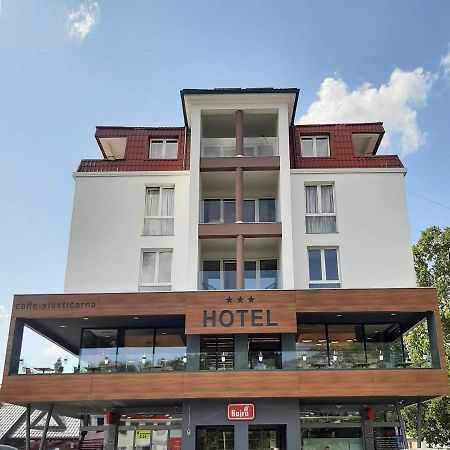 טראווניק Motel Bajra מראה חיצוני תמונה