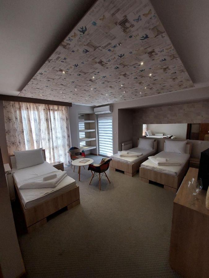 טראווניק Motel Bajra מראה חיצוני תמונה